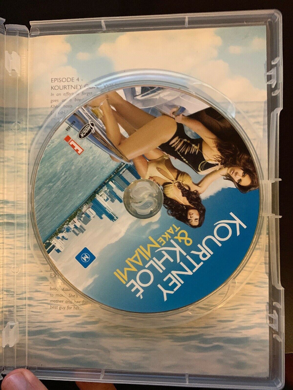 Kourtney & Khloe Take Miami (DVD, 2010, 2-Disc Set)