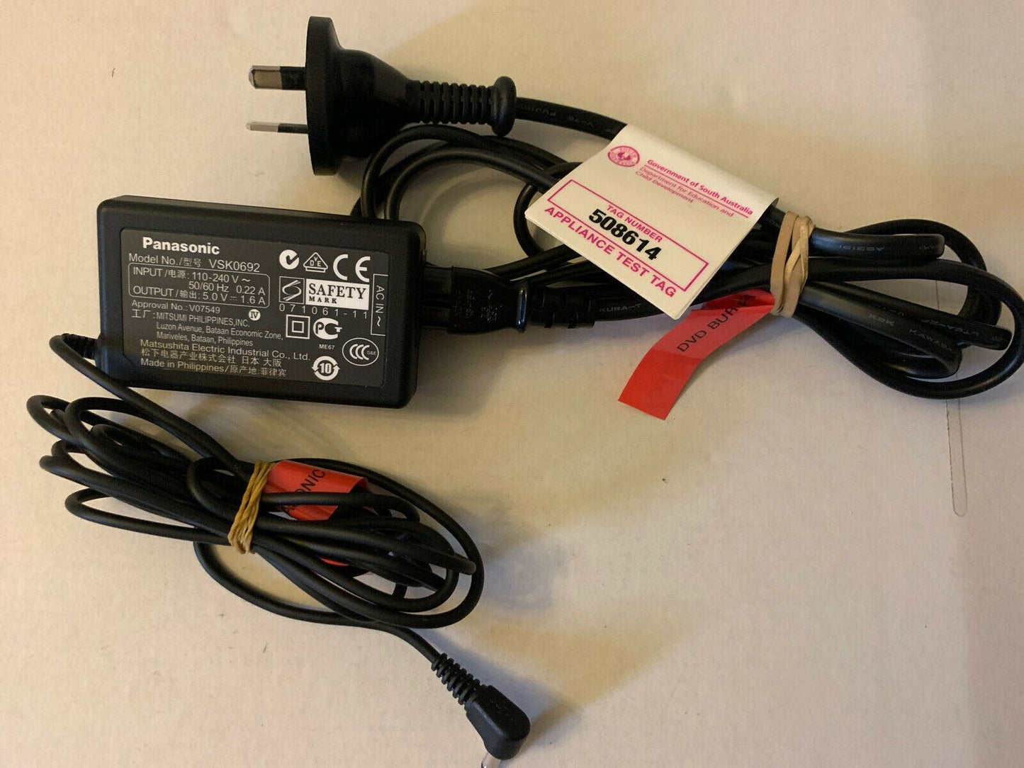 GENUINE Panasonic VSK0692 AC Adaptor 5V 1.6A for Panasonic VW-BN1