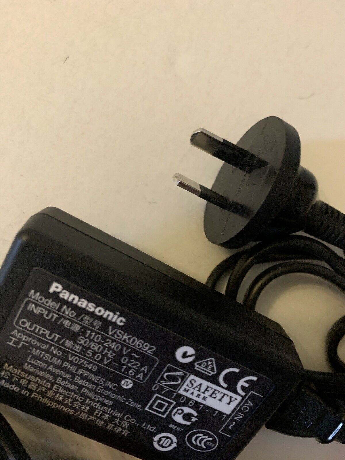 GENUINE Panasonic VSK0692 AC Adaptor 5V 1.6A for Panasonic VW-BN1