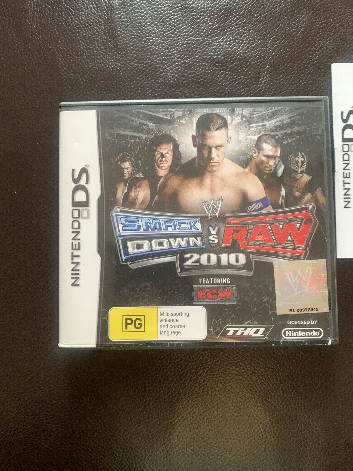WWE Smackdown VS Raw 2010 - Nintendo DS Complete With Manual