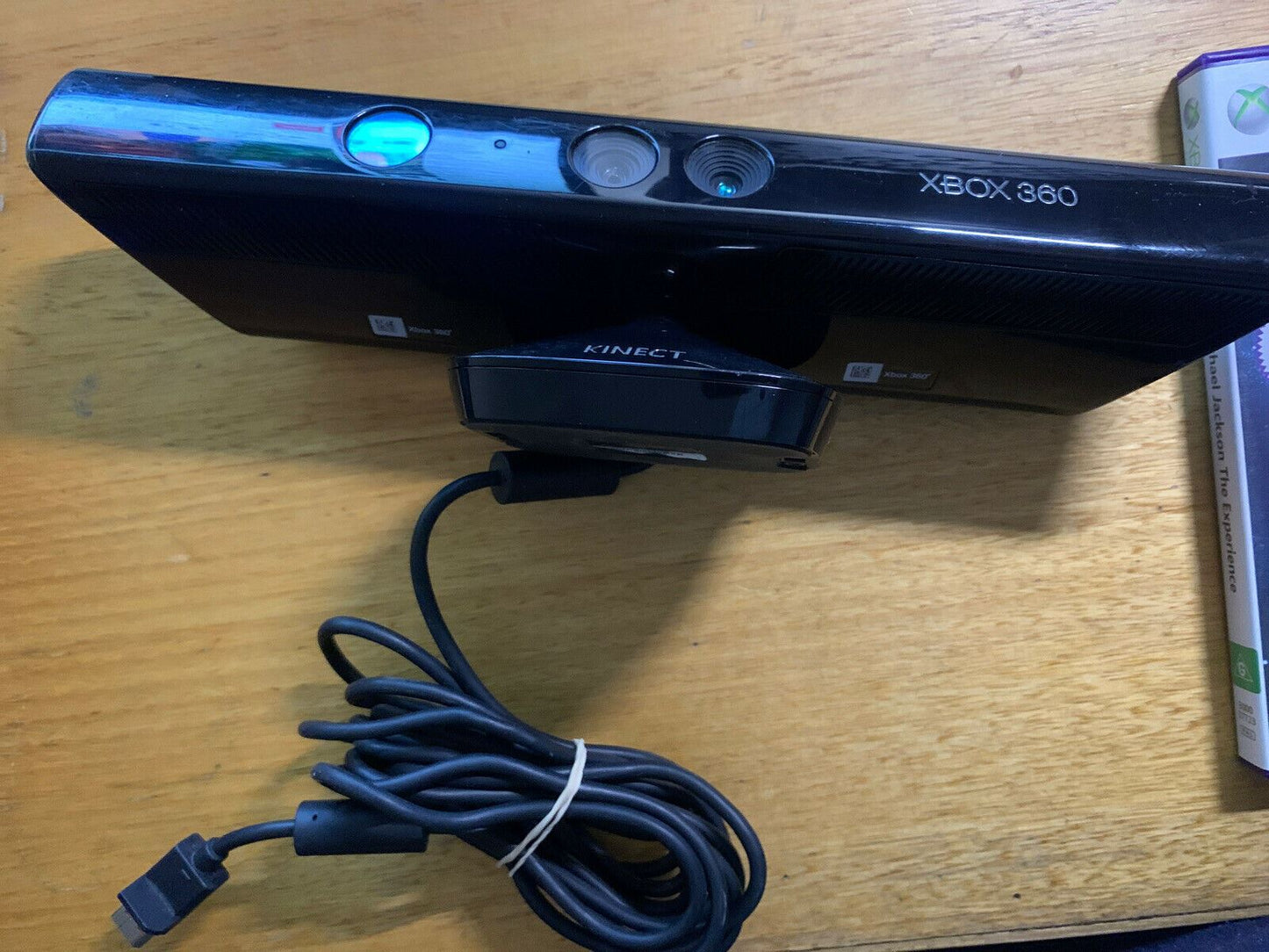 Kinect Camera + Michael Jackson The Experience for XBOX 360 with Manual