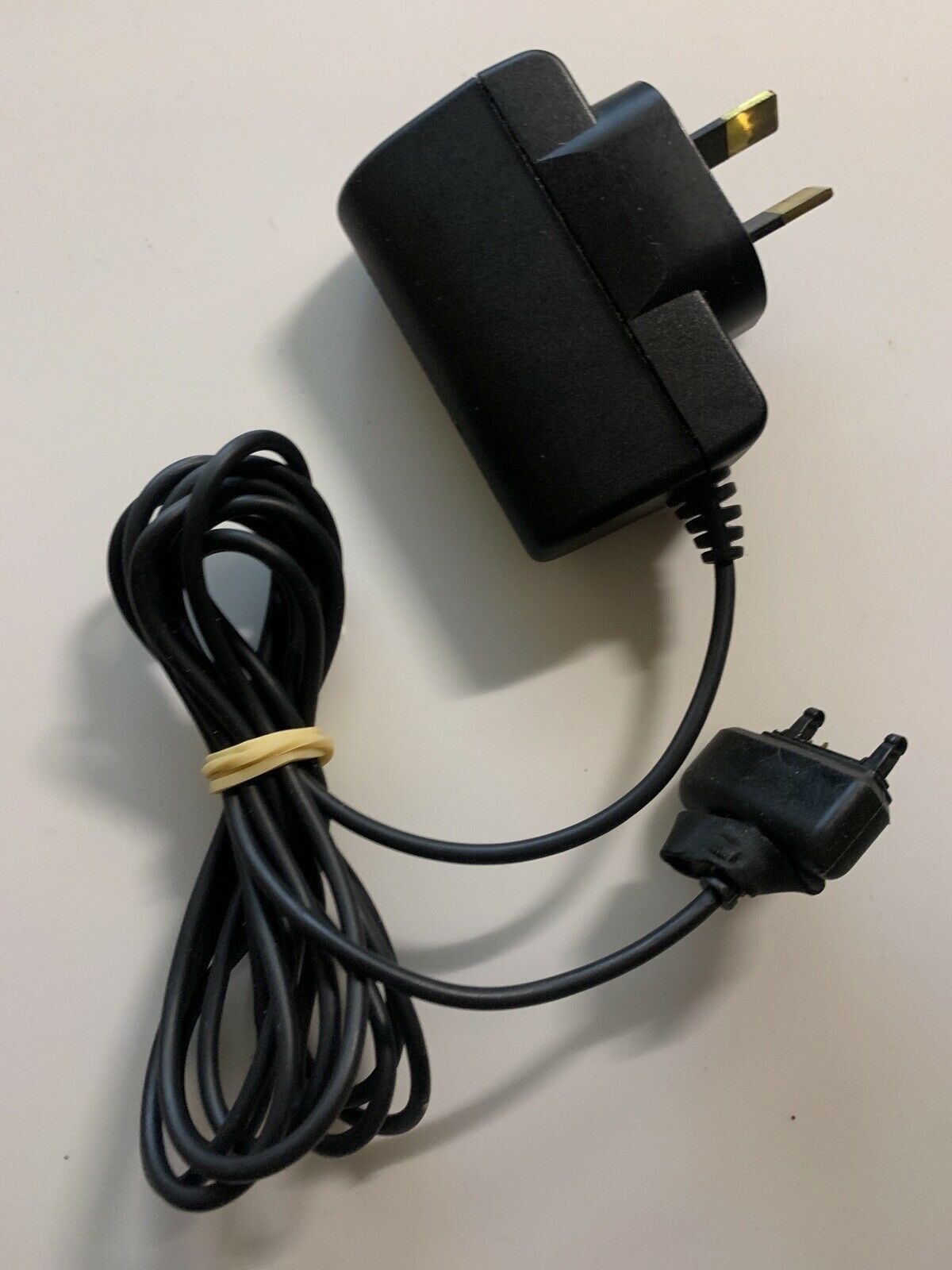 Genuine Original Sony Ericsson CST-70 Charger/Power Supply, 4.9V 700 mA