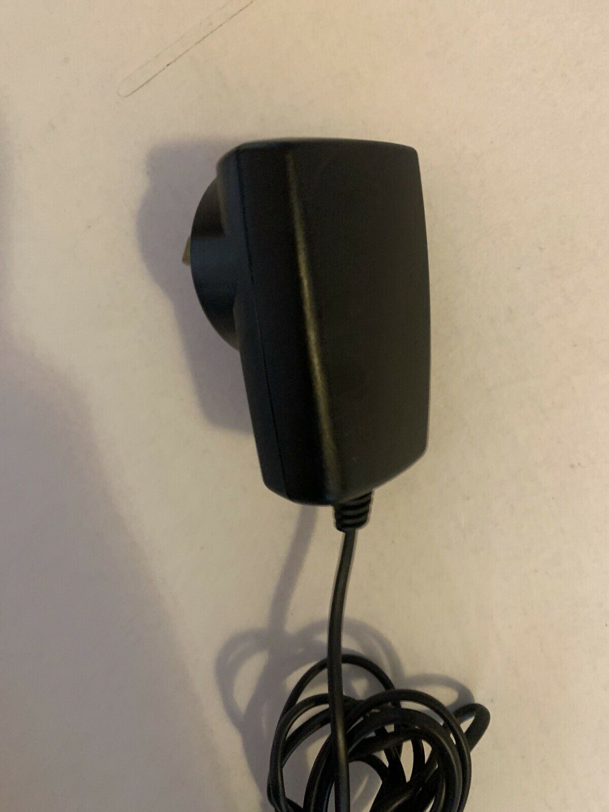 GENUINE Sony Ericsson CST-60 Charger AC Adapter OUTPUT DC : 4.9V 450mA . AU