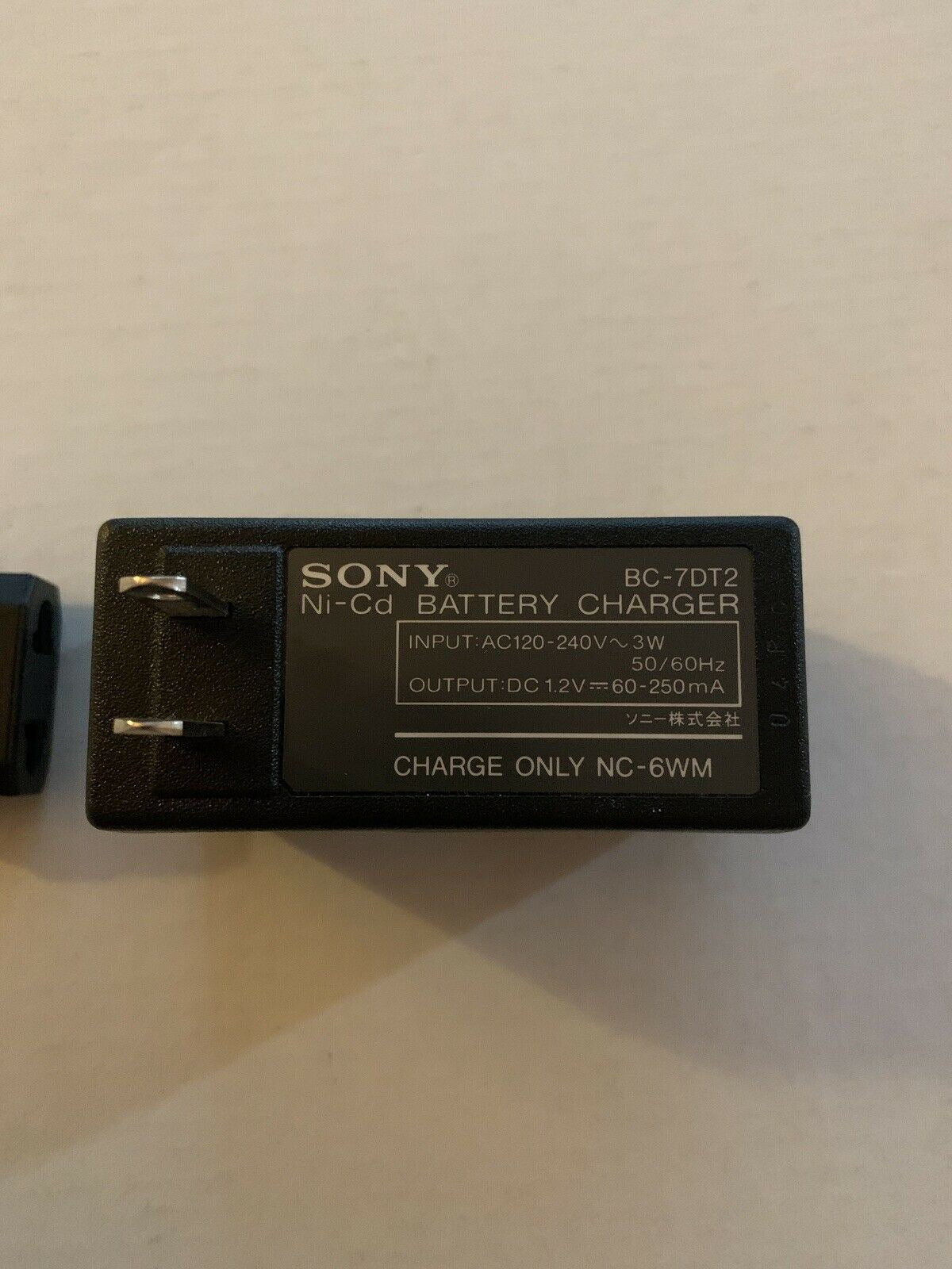 Genuine Sony BC-7DT2 Ni-CD Battery Charger for NC-6WM Gum Battery AC120-240V