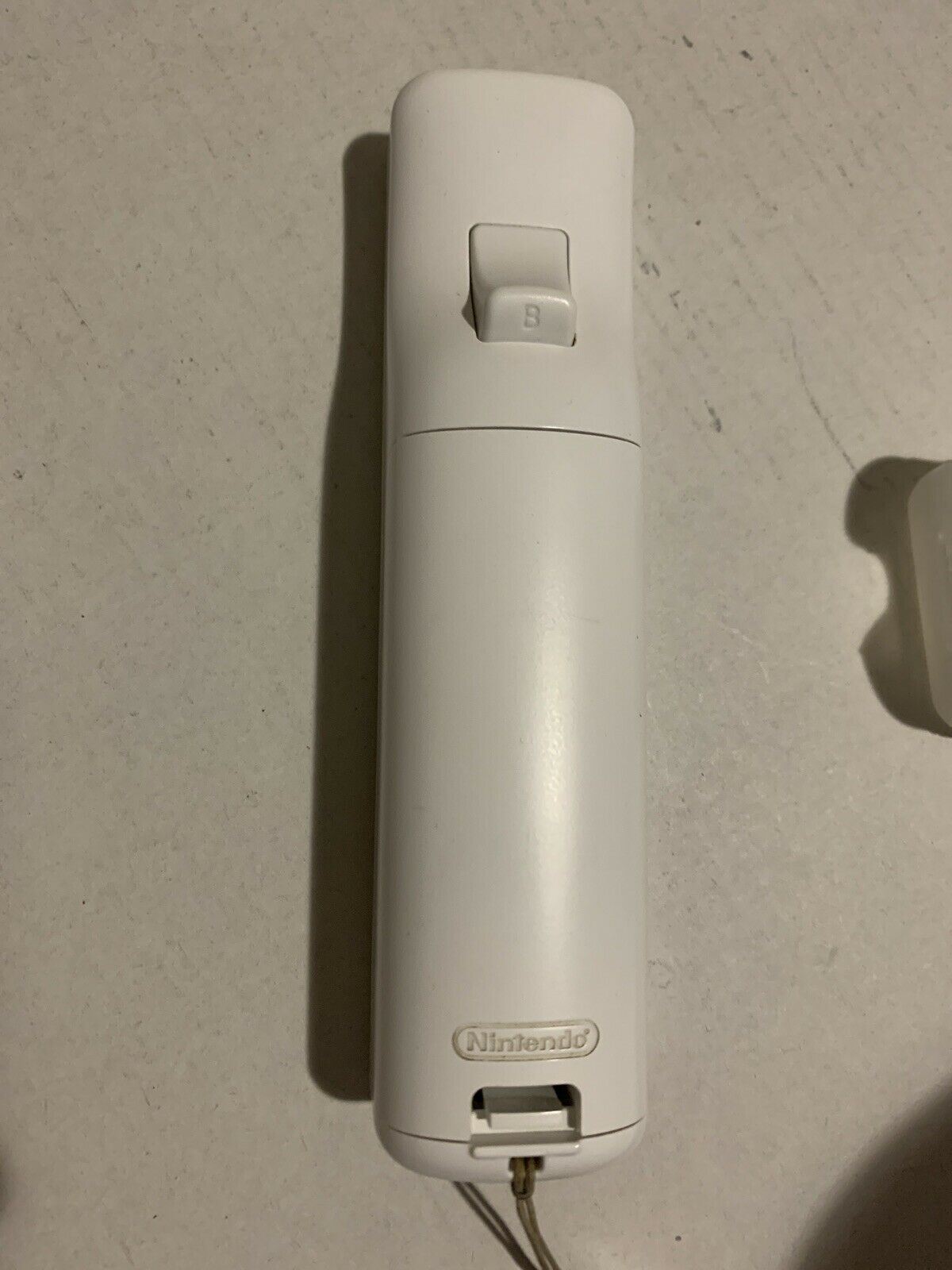 Genuine Nintendo Wiimote Controller RVL-003 With Rubber Case Cover