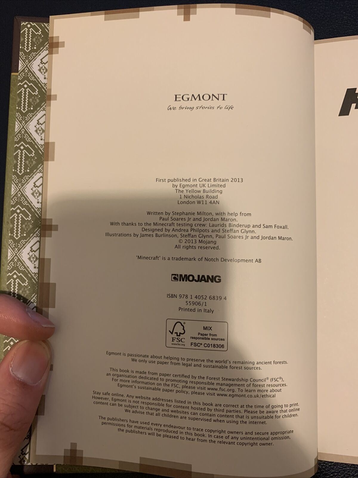 Minecraft Beginners Handbook by Mojang