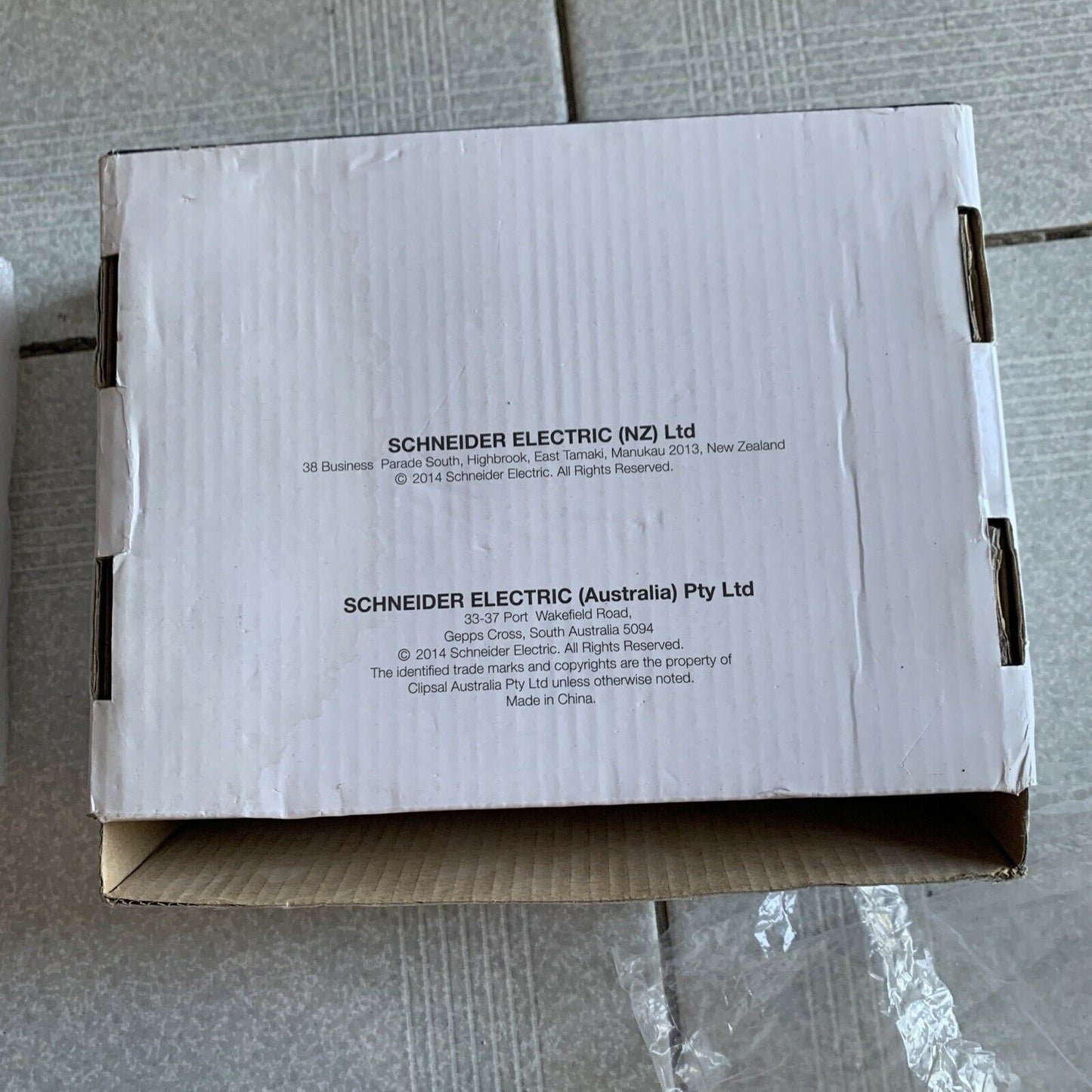 Clipsal 10W LED Slimline Floodlight FLS10LED