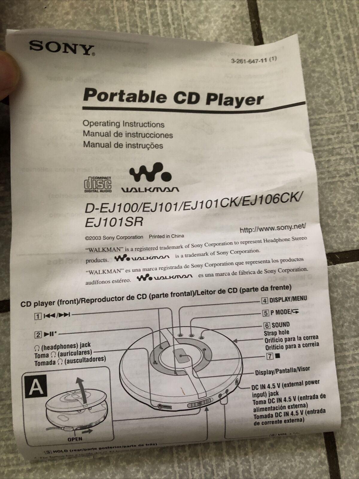 Sony CD Walkman D-EJ106CK Portable Discman Player G-Shock Protection, Mega Bass