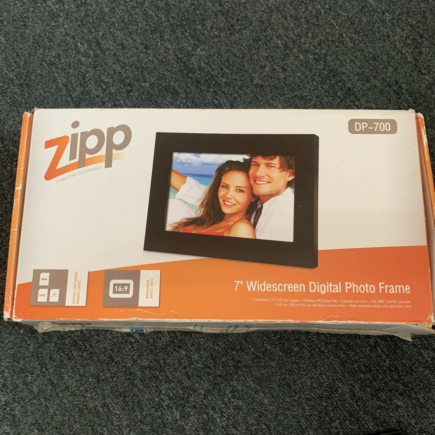 Zipp 7" Widescreen Digital Photo Frame with Clock & Calendar