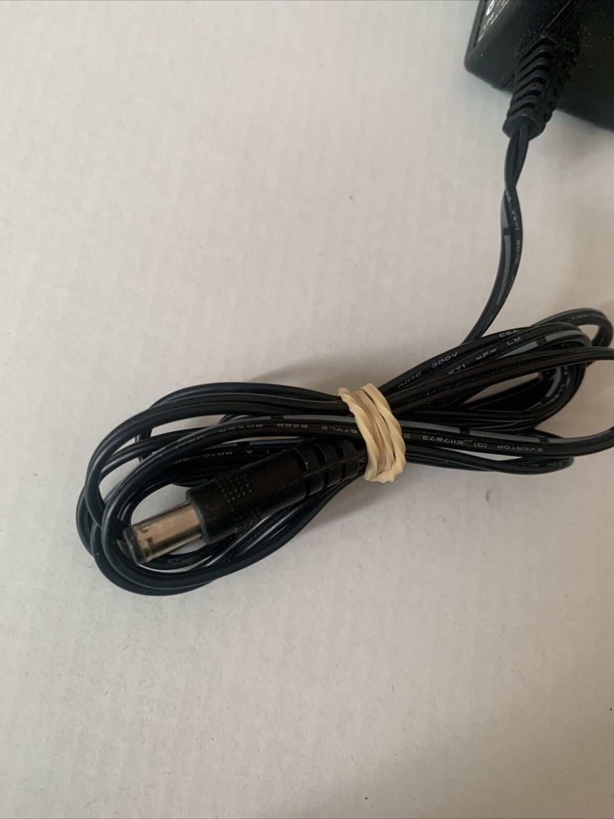 AMIGO AMS3-1201500FS Power Supply 12v 1.5A AC Adapter