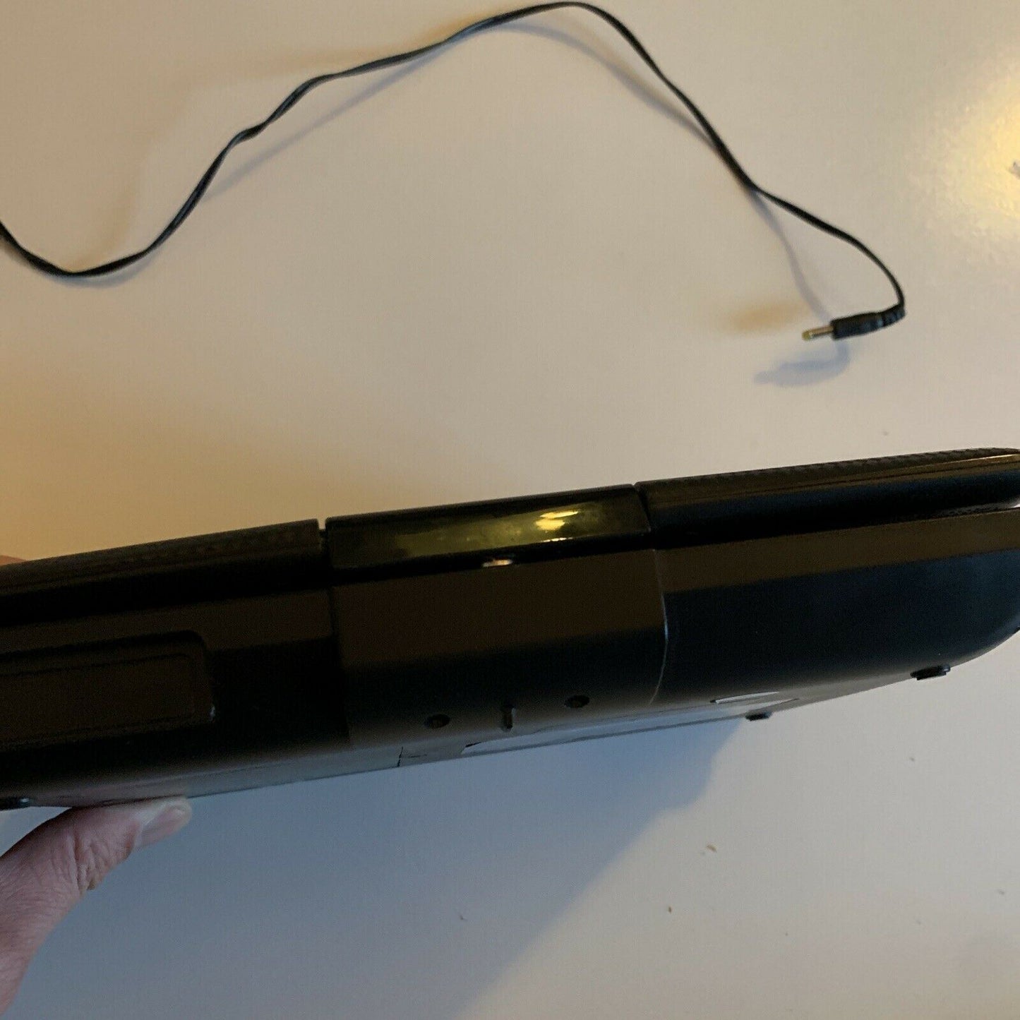 Laser 9" Portable DVD LCD Player PT-9C with AC Adapter