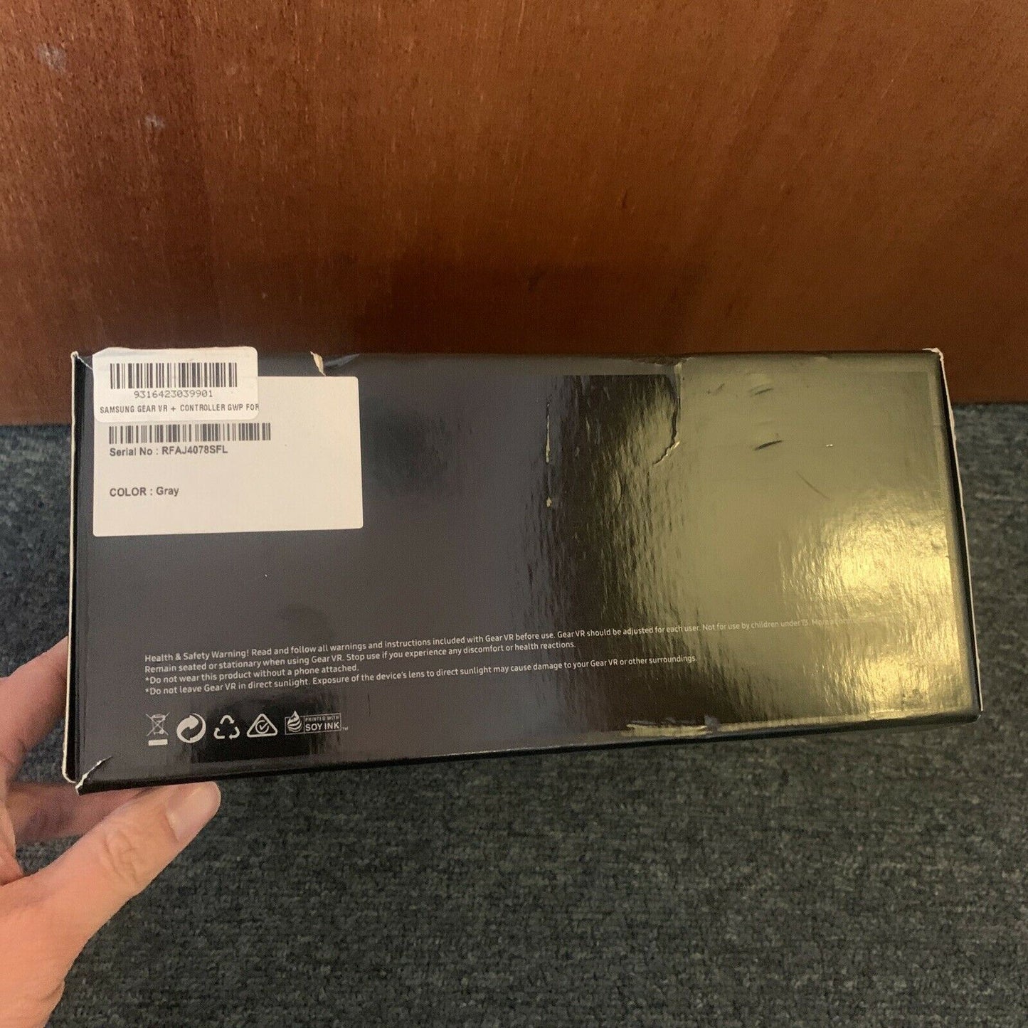 Samsung Gear VR with Controller Powered By Oculus 2017