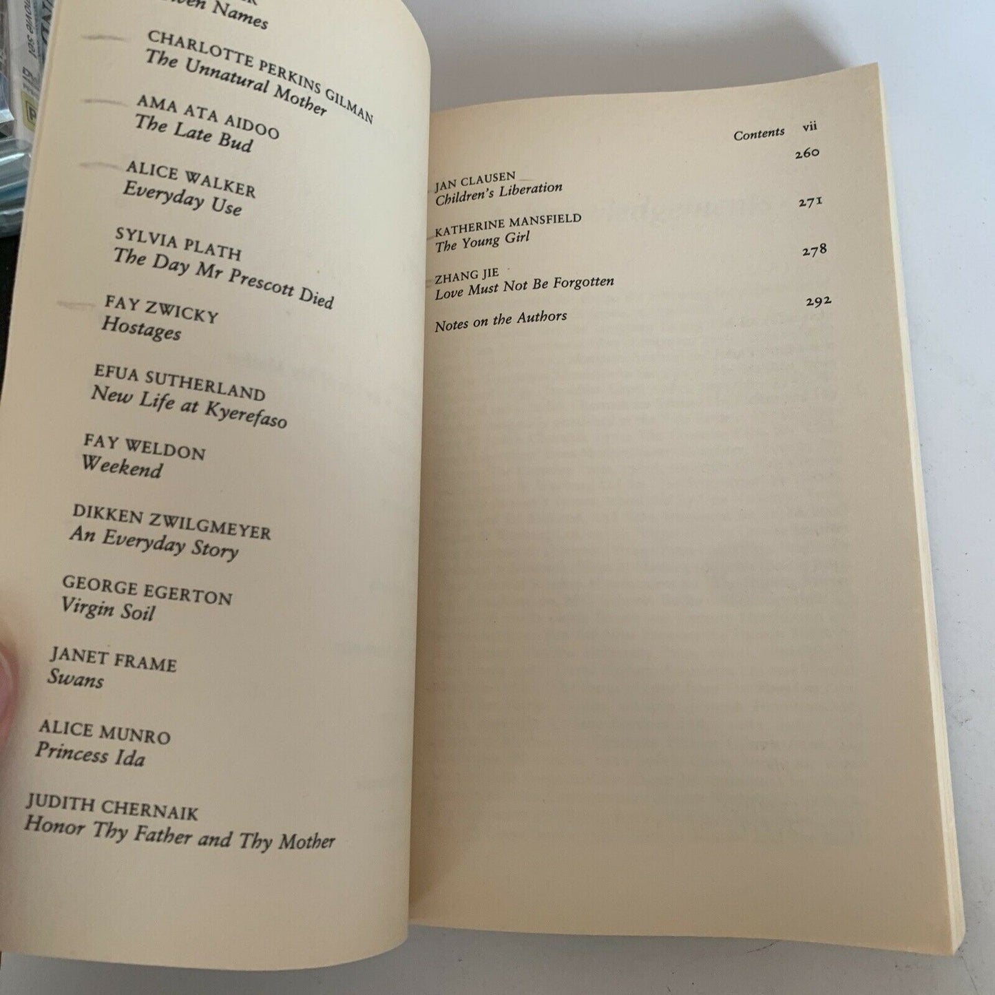 Close Company: Stories of Mothers and Daughters by Park C & Heaton C 1987