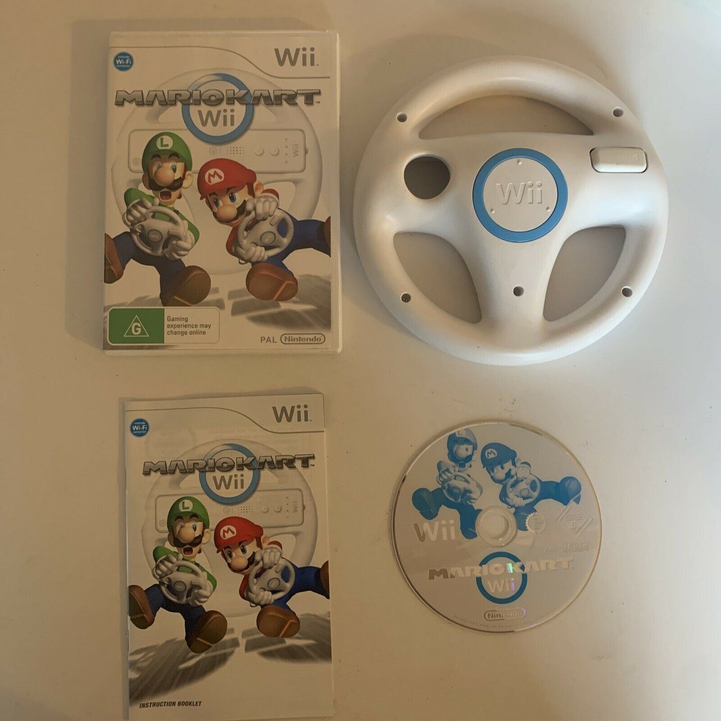 Mario Kart Wii & Wheel - Nintendo Wii PAL Game with Wheel Accessory Complete