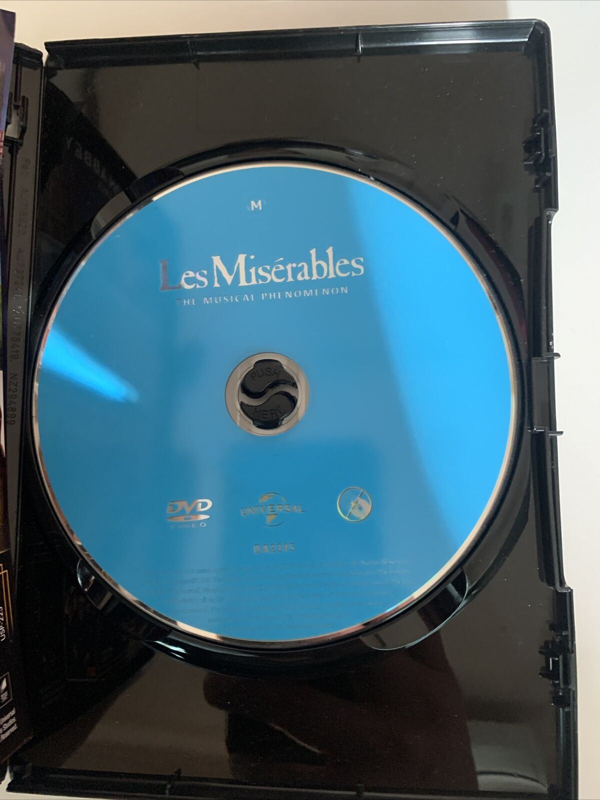 Les Miserables (DVD, 2012) Hugh Jackman, Russell Crowe, Anne Hathaway Region 4,2