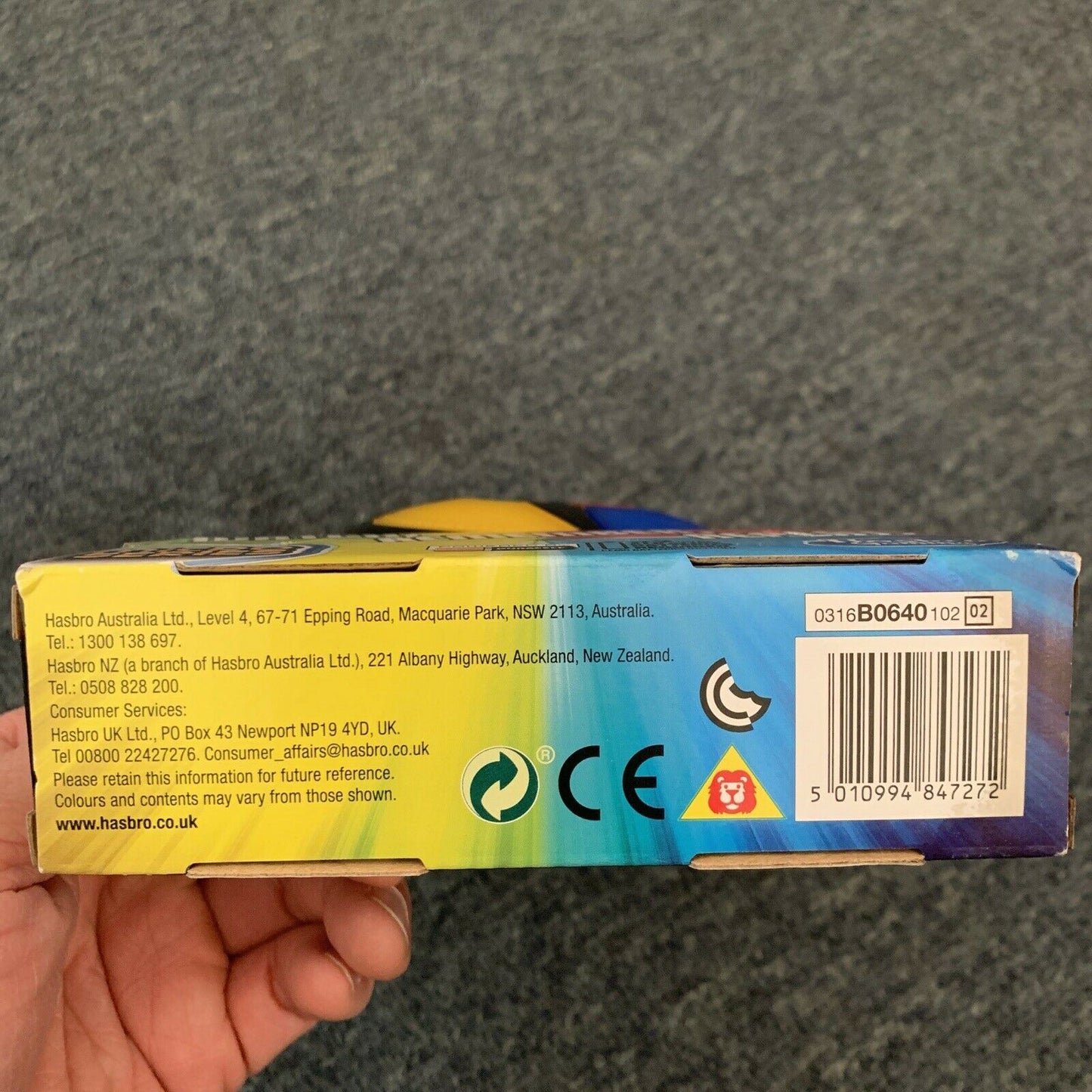 Hasbro Simon Micro Series Electronic Game