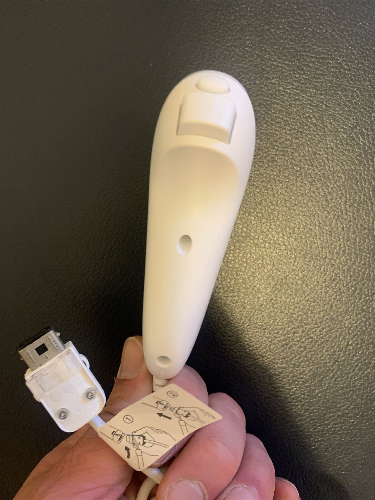 Genuine Official Nintendo Wii Nunchuck Controller - Tested and working! White