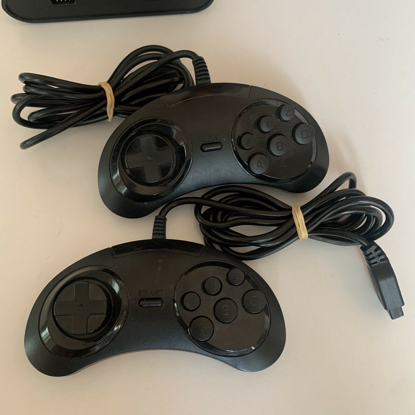 Sega Mega Drive Classic Game Console with 80 classic games built-in