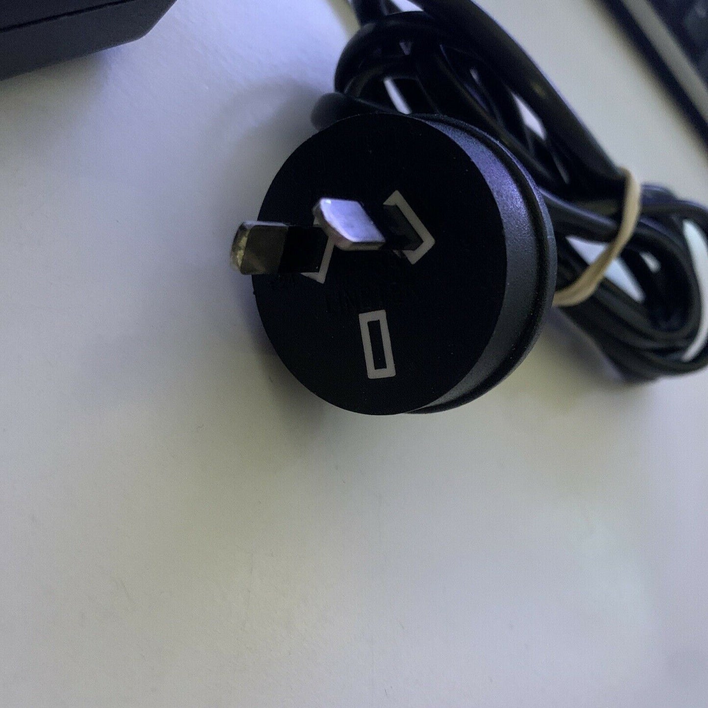 DVE Switching Power Supply DSA-0421S-12 2 36 AC Adapter 12V 3A