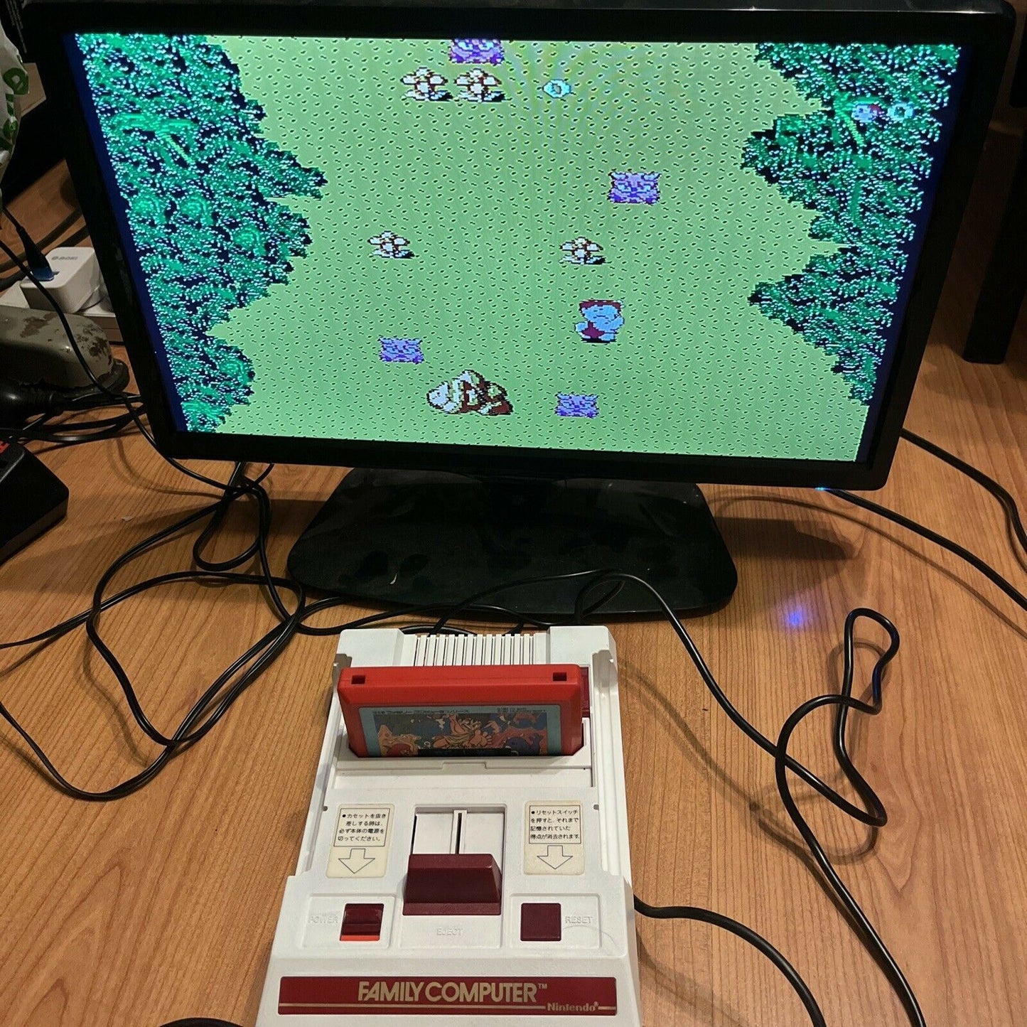 Genuine Nintendo Famicom Console  w AV Composite & USB Power