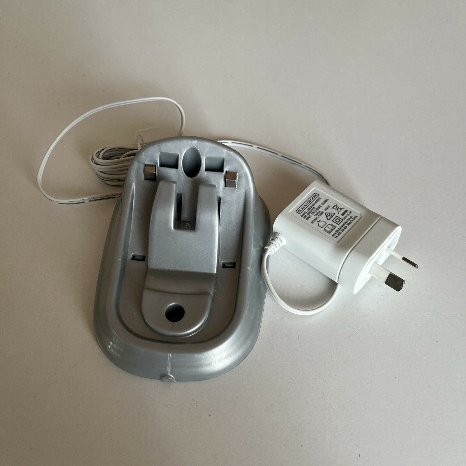 Genuine Black Decker Vacuum Charging Dock 90587249 02