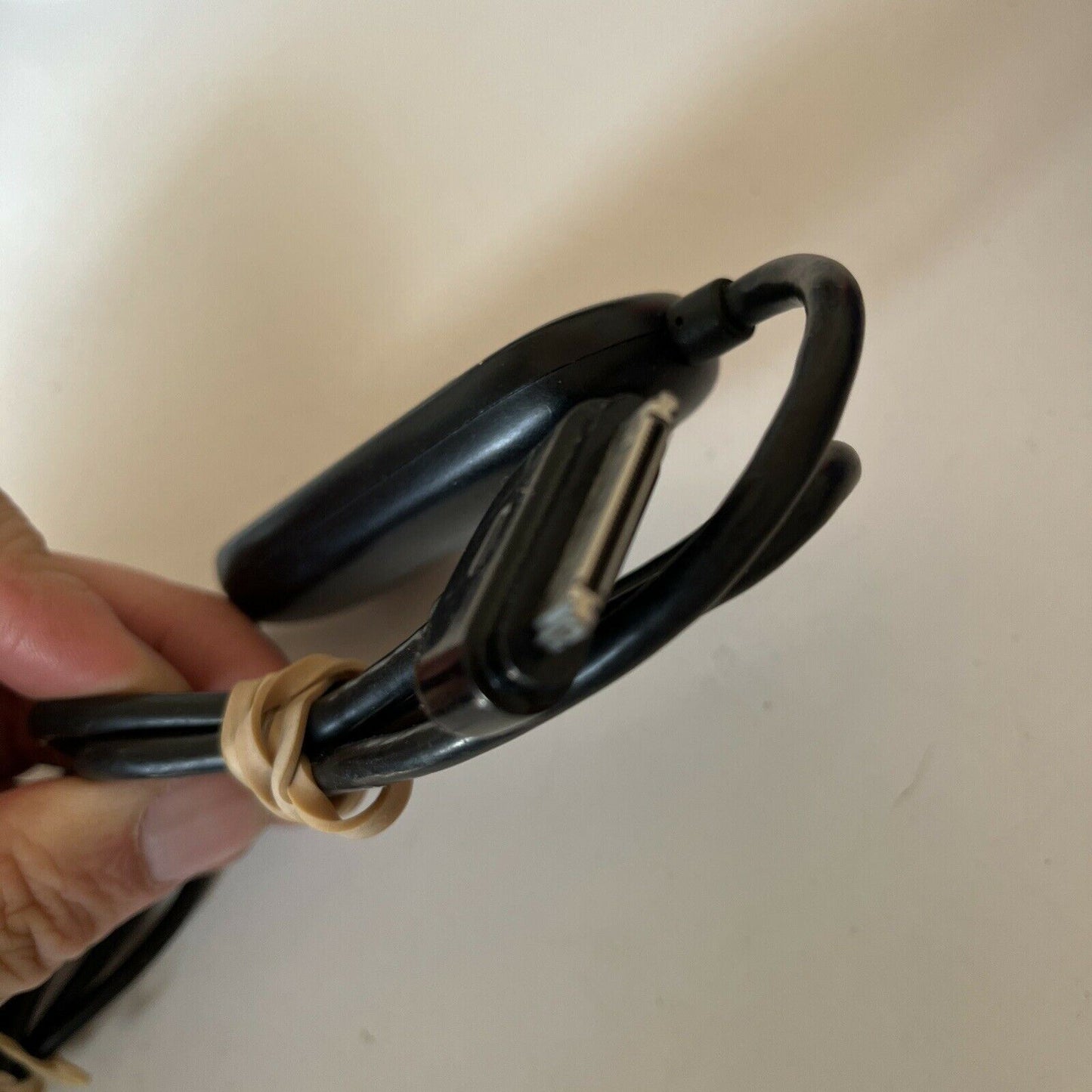 Belkin Tunecast Auto F8Z498 FM Transmitter for Apple 30-pin iPod iPhone iPad