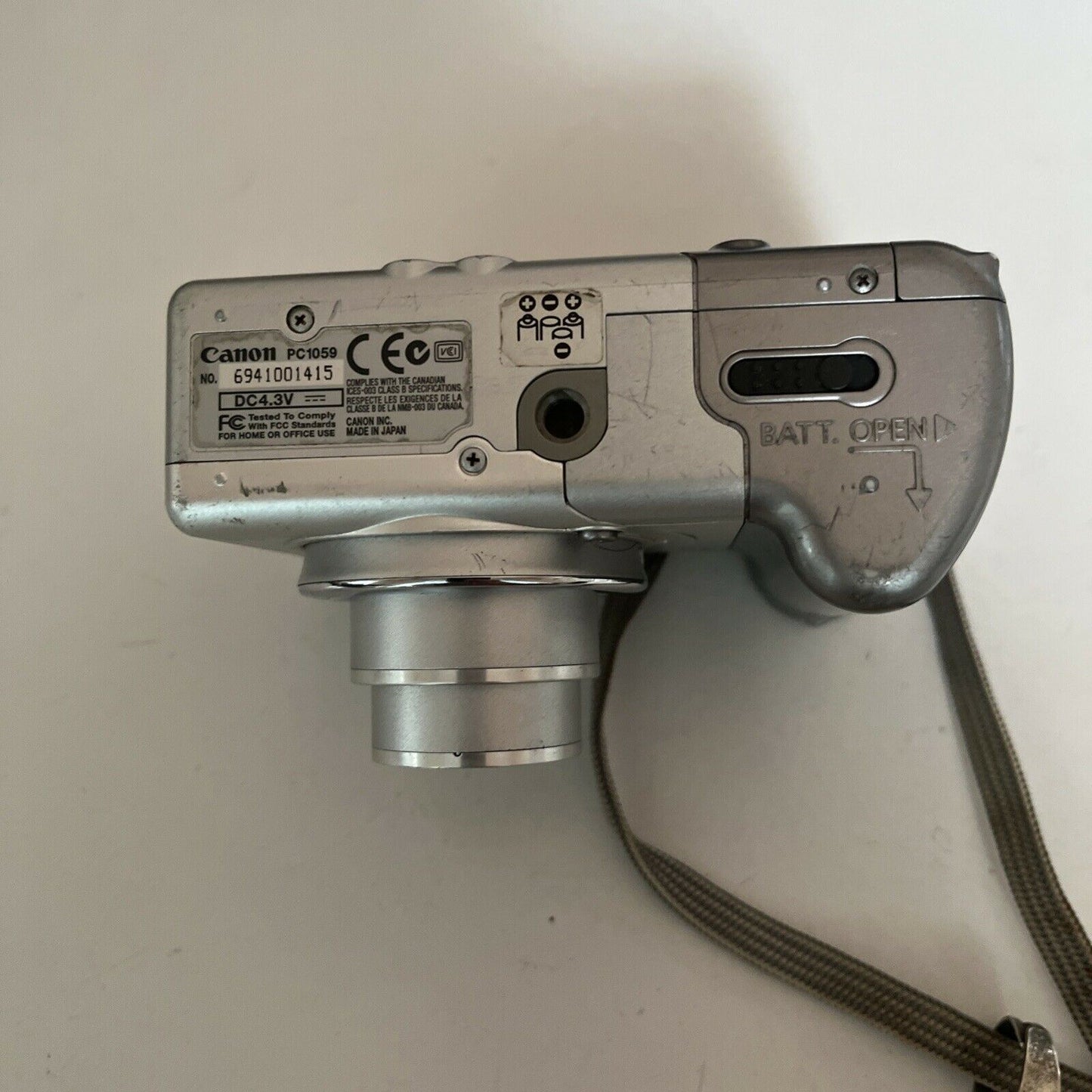 Canon PowerShot A80 Digital Camera *For Parts or Repair Not working