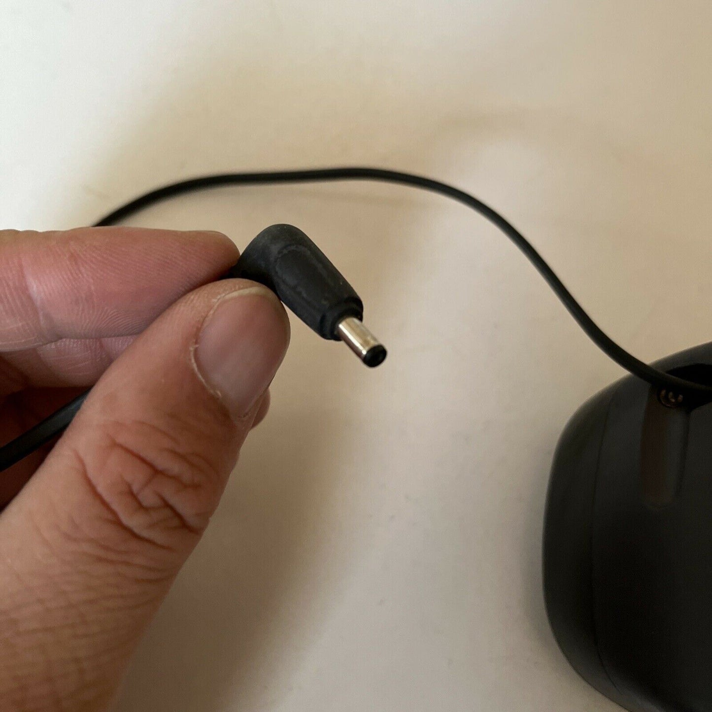 Nokia HF-6W Wireless Bluetooth Plug-in Handsfree Speaker and Nokia Car Charger