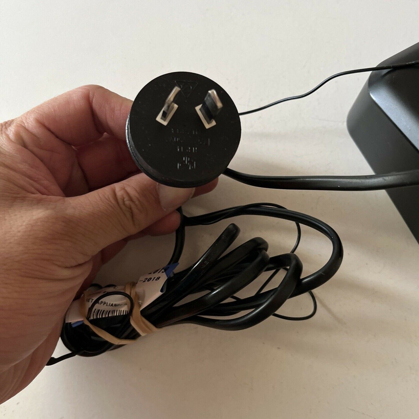 Philips Big Display Alarm Clock Radio AJ3232B/79 with Snooze Function