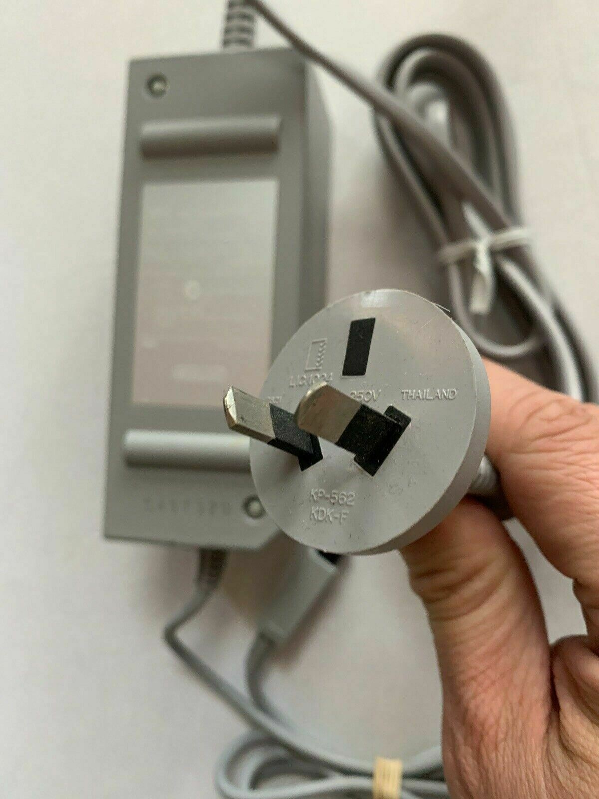 Genuine Official Nintendo Wii RVL-002(AUS) AC Adapter 12V 3.7A Power Suppy