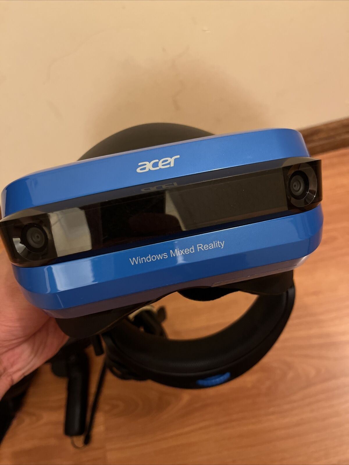 Acer Windows Mixed Reality Headset with 2x Motion Controllers H7001 VR HDMI USB