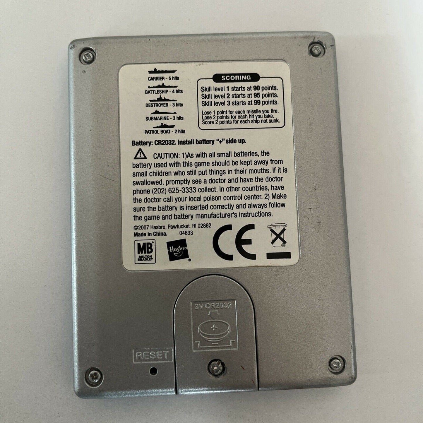 Hasbro MB Battleship LCD Electronic Handheld Game 04633