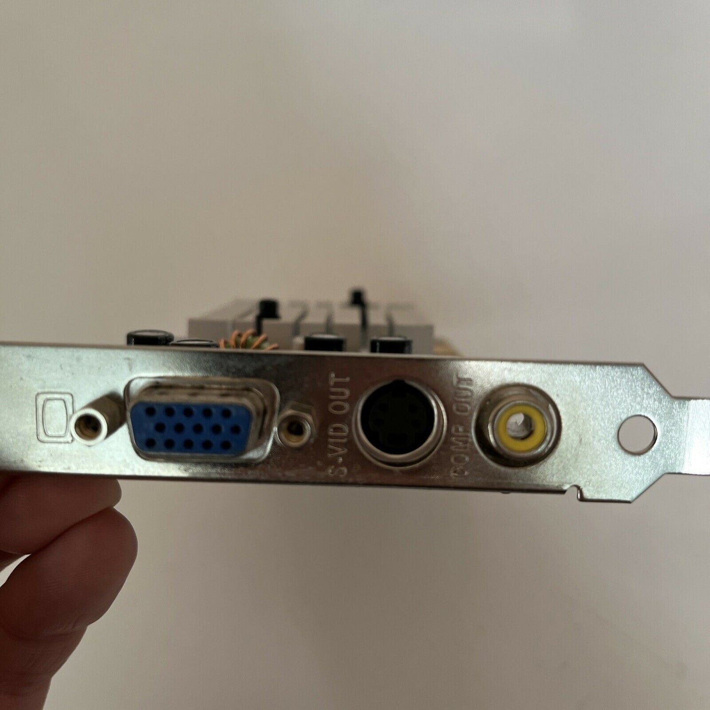 ASUS V8170 Magic/T 64MB AGP Video Card VGA S-Video Composite Out