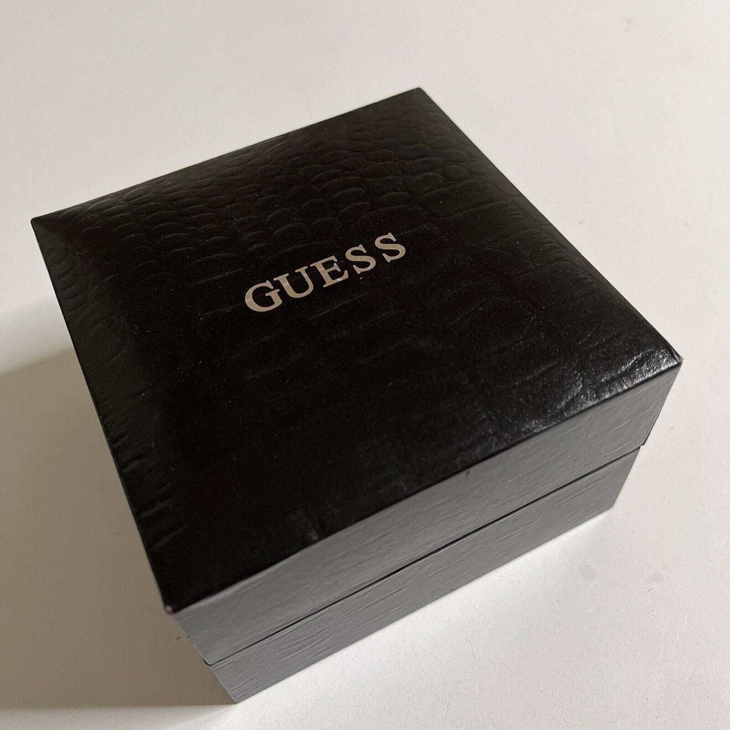 Guess Watch Case Box 10 x 11 cm
