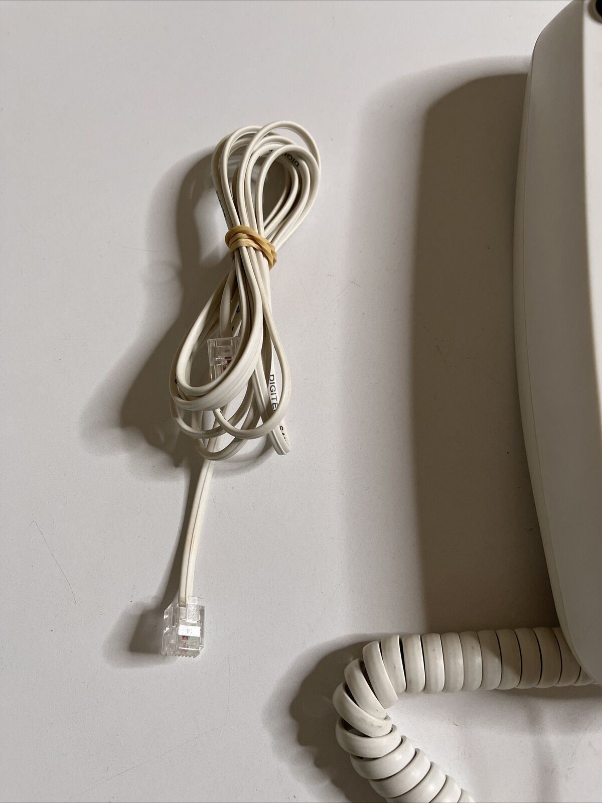 Dick Smith Slimline Phone - F4526 Corded Desk or Wall Mountable NBN Compatible