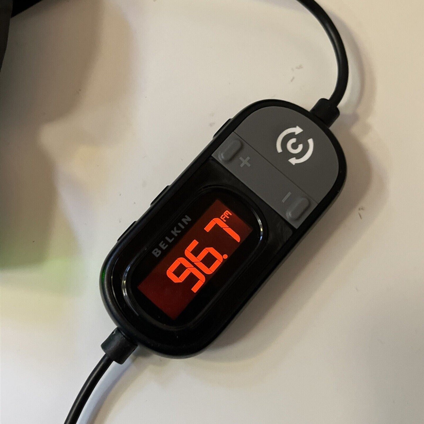 Belkin Tunecast Auto FM Transmitter with USB Cigarette Charger F8Z439