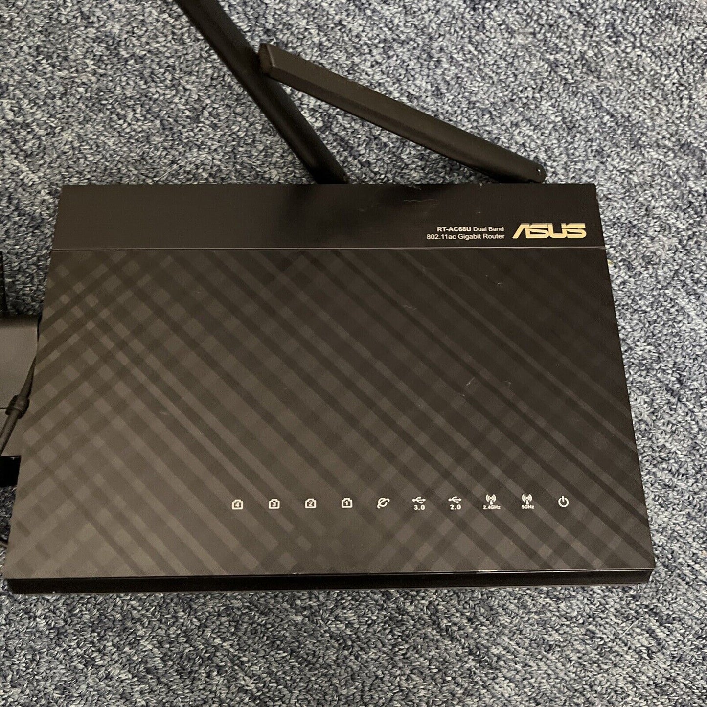 ASUS RT-AC68U Dual Band 1Gbps Gigabit Wireless Internet Router Missing 1 Antenn