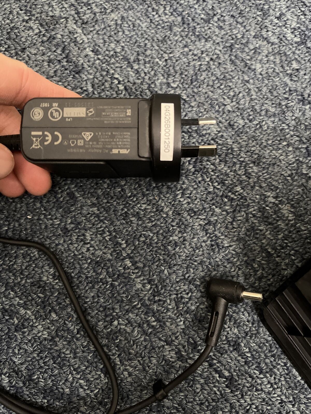 ASUS RT-AC68U Dual Band 1Gbps Gigabit Wireless Internet Router Missing 1 Antenn