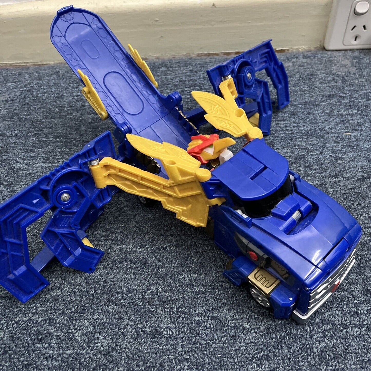 Turning Mecard Mechanimal Mega Teryx Choirock Mattel