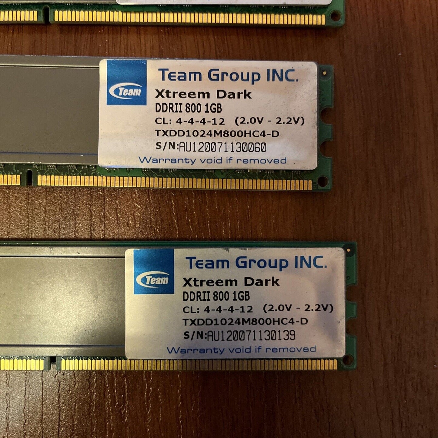 3x Xtreem Dark DDRII 800 1GB RAM