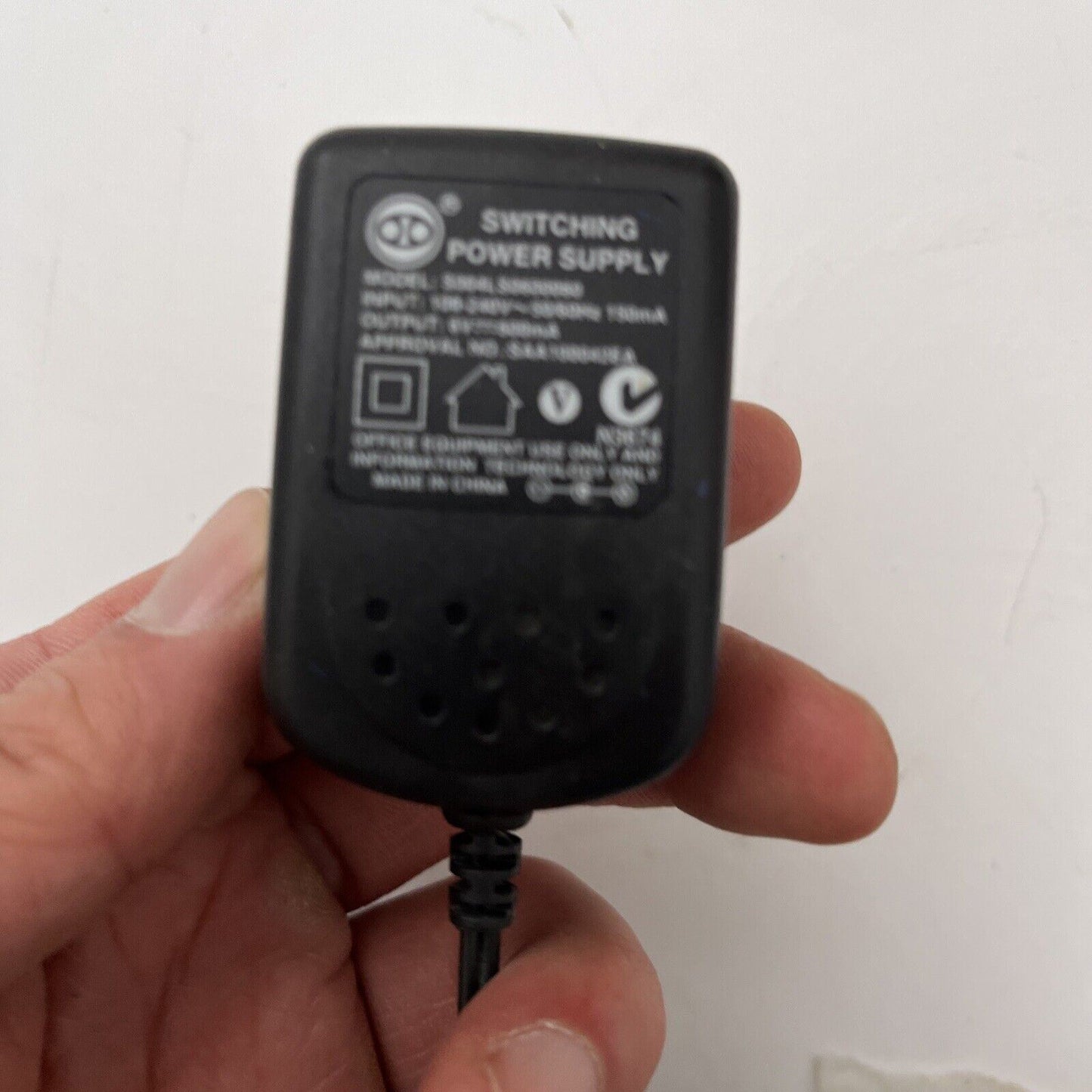 Genuine Telstra 8950 Base Charger & AC Adapter