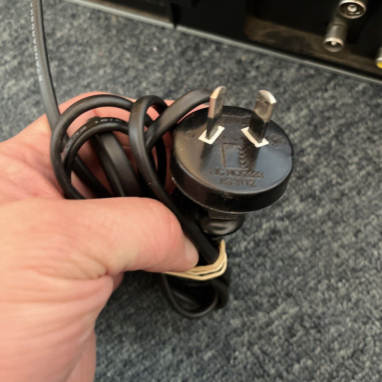 Samsung DVD VCR Combo DVD-V6700 Dvd Player / VHS Recorder *For Parts Or Repair