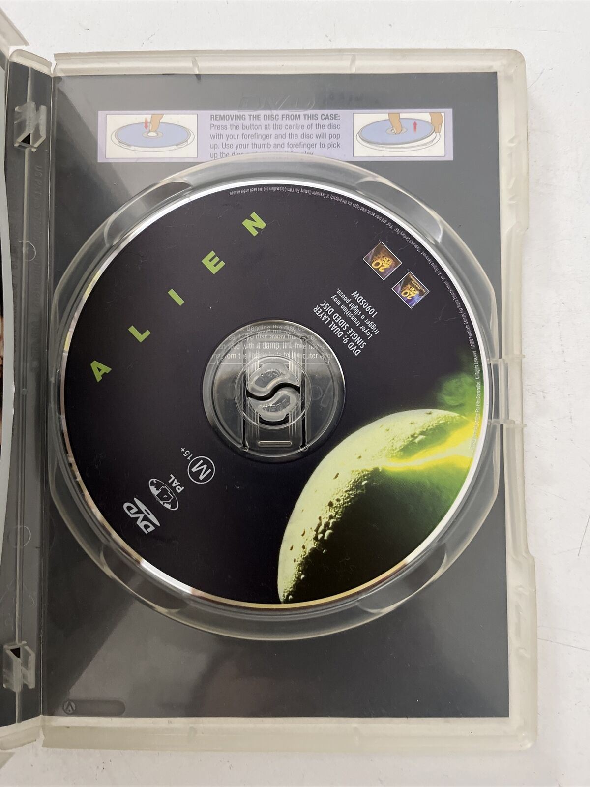 Alien (20th Anniversary Edition, DVD, 1979) Sigourney Weaver. Region 4