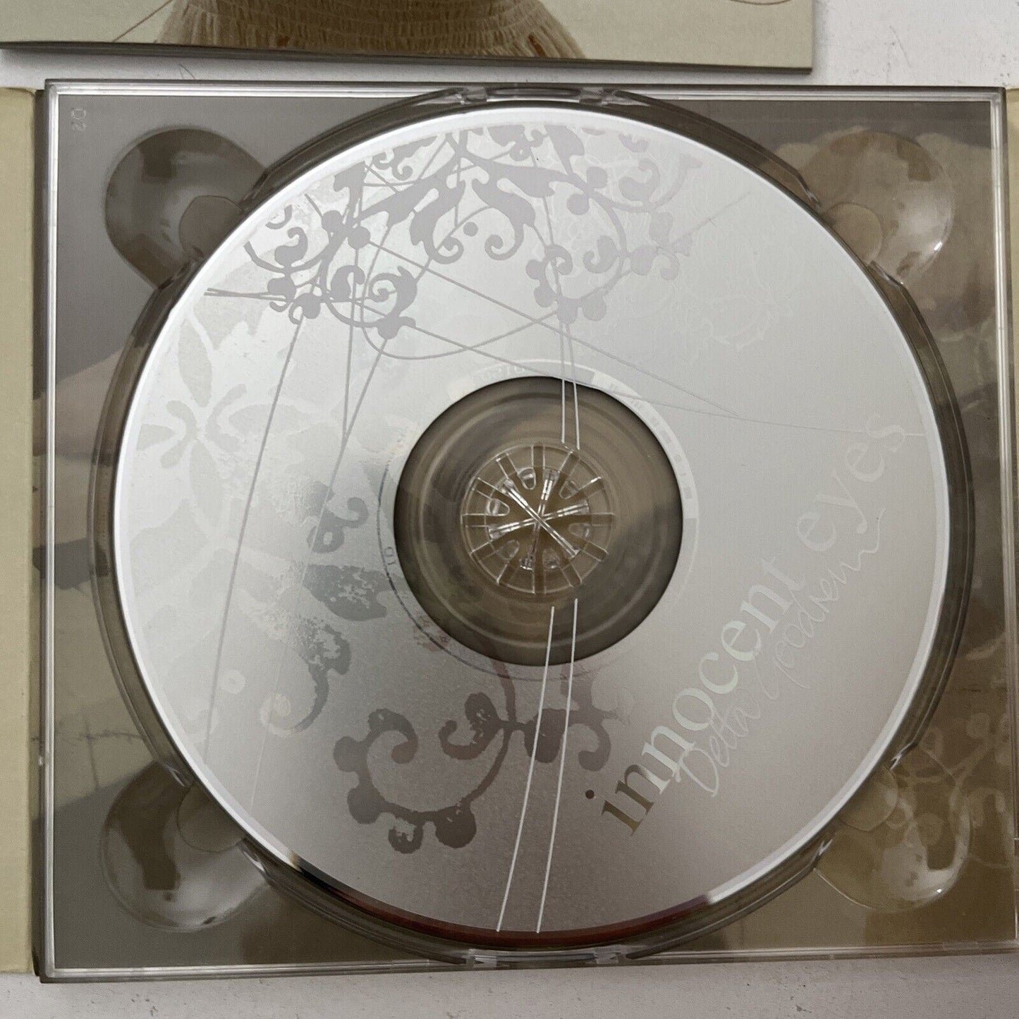 Delta Goodrem – Innocent Eyes Deluxed Edition (CD, 2003) Digipak Album