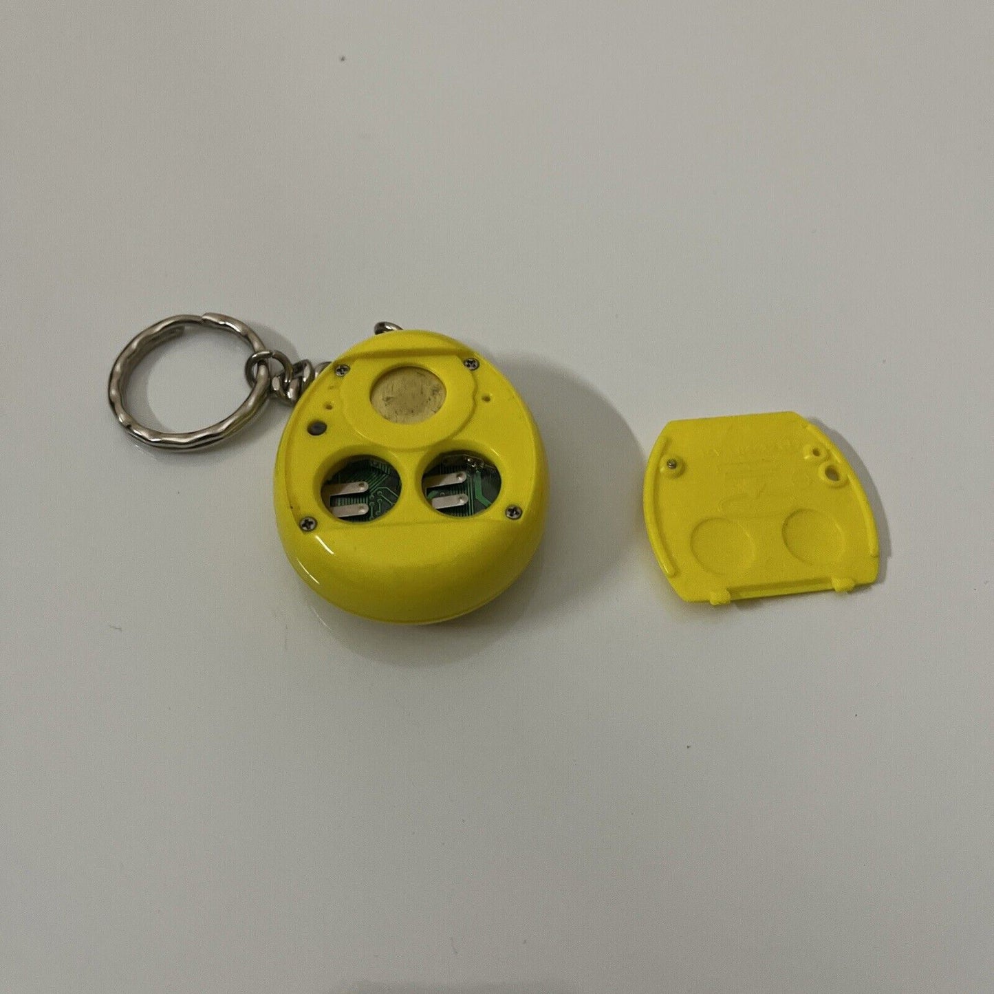 Genuine Bandai Original Tamagotchi Yellow 1997