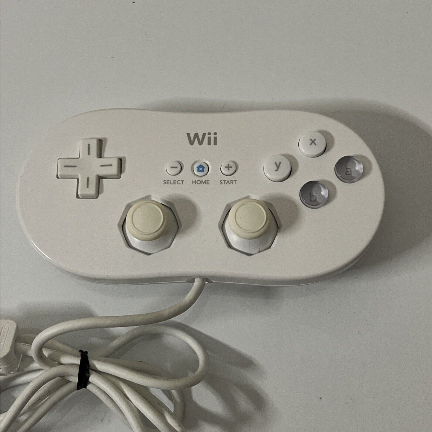 Genuine Official Nintendo Wii Classic Game Pad Controller White