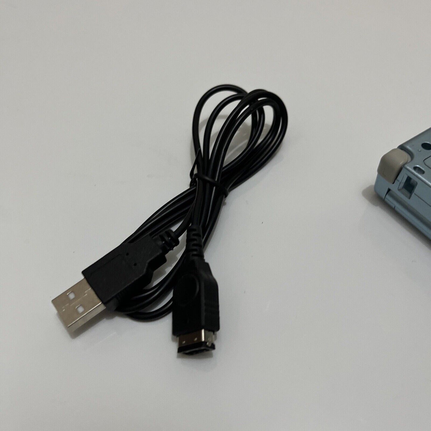 Nintendo Gameboy Advance SP AGS-001 Handheld System - Cobalt Blue inc charger