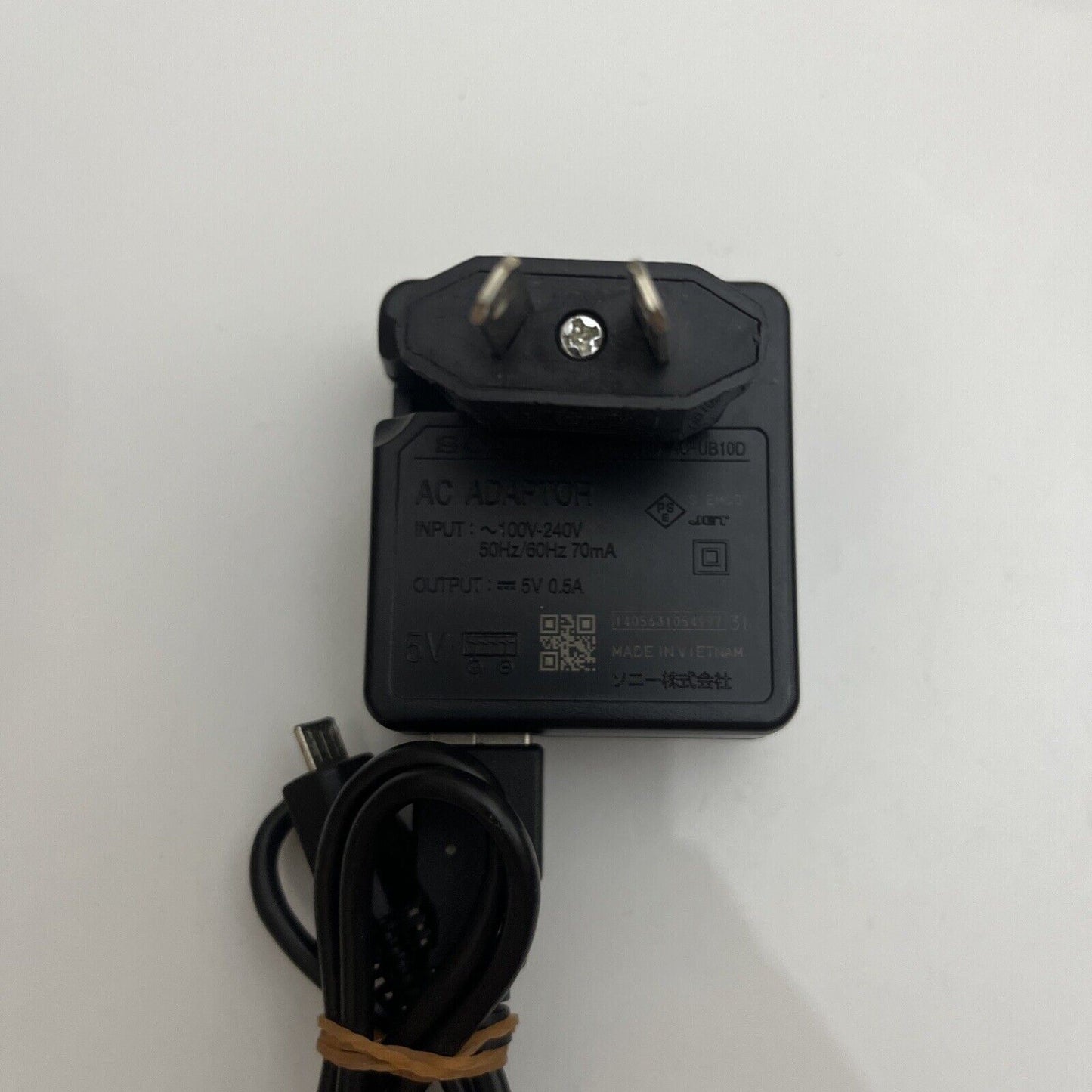 Genuine Sony AC Adaptor AC-UB10D Charger for NEX-6, NEX-5R,DSC RX100 HX30v HX20v