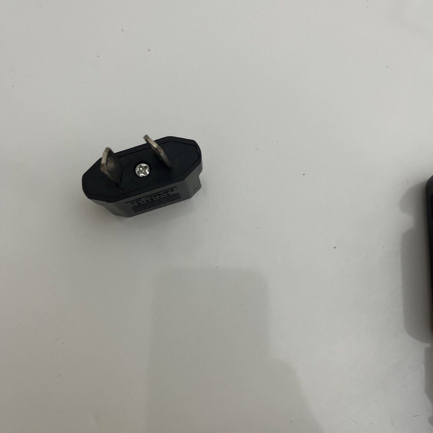 Genuine Sony AC-UB10B AC Adaptor Charger for DSC-RX10 DSC-RX100M2 DSC-TX30 ICD-U