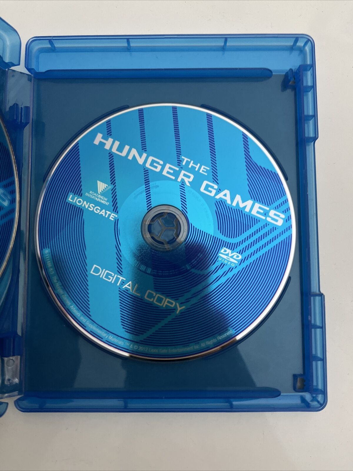 The Hunger Games (Blu-ray, 2011) Jennifer Lawrence Region B